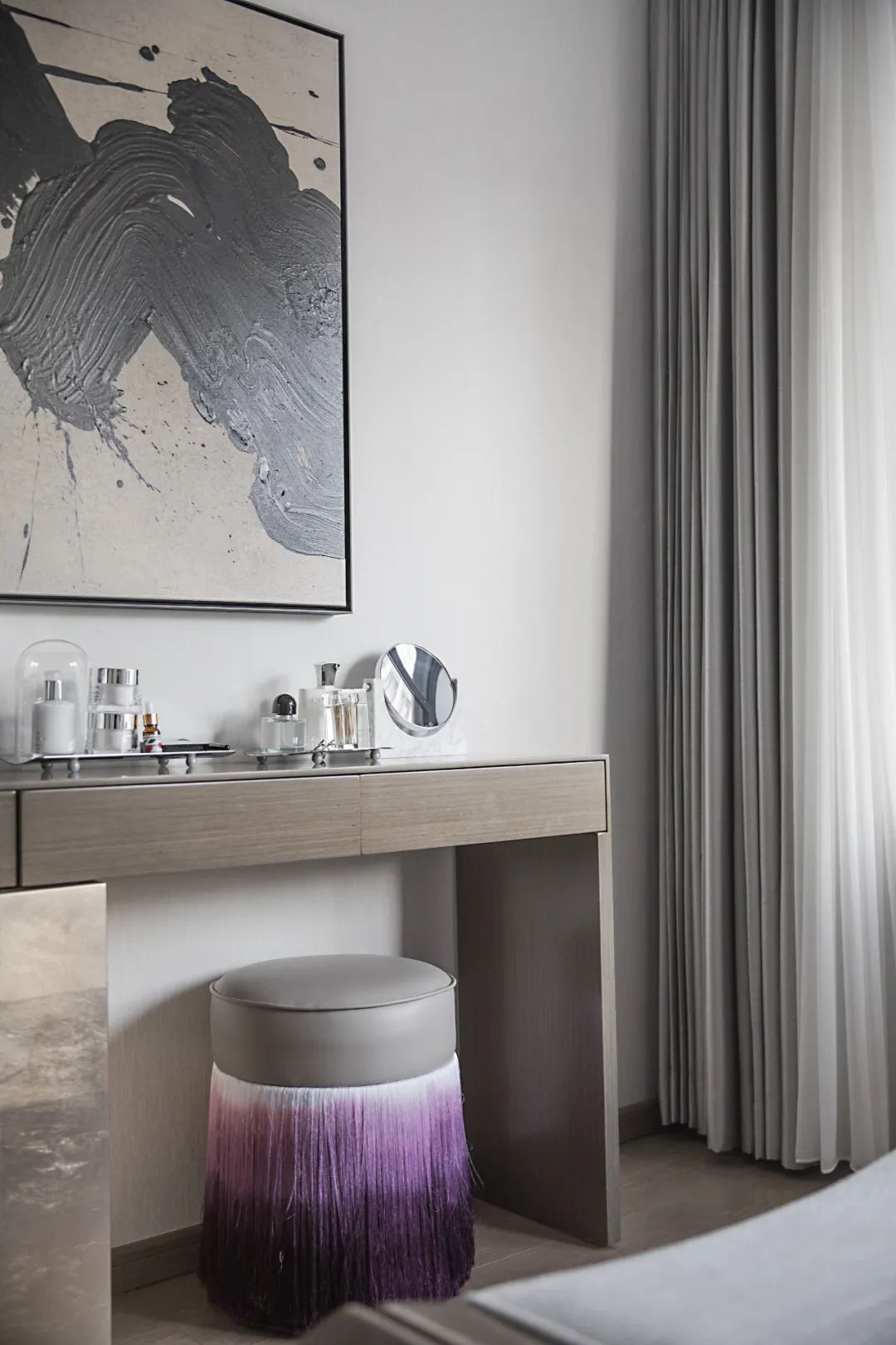 现代简约风格室内设计家装案例-梳妆台 现代简约风格室内设计家装案例-梳妆台