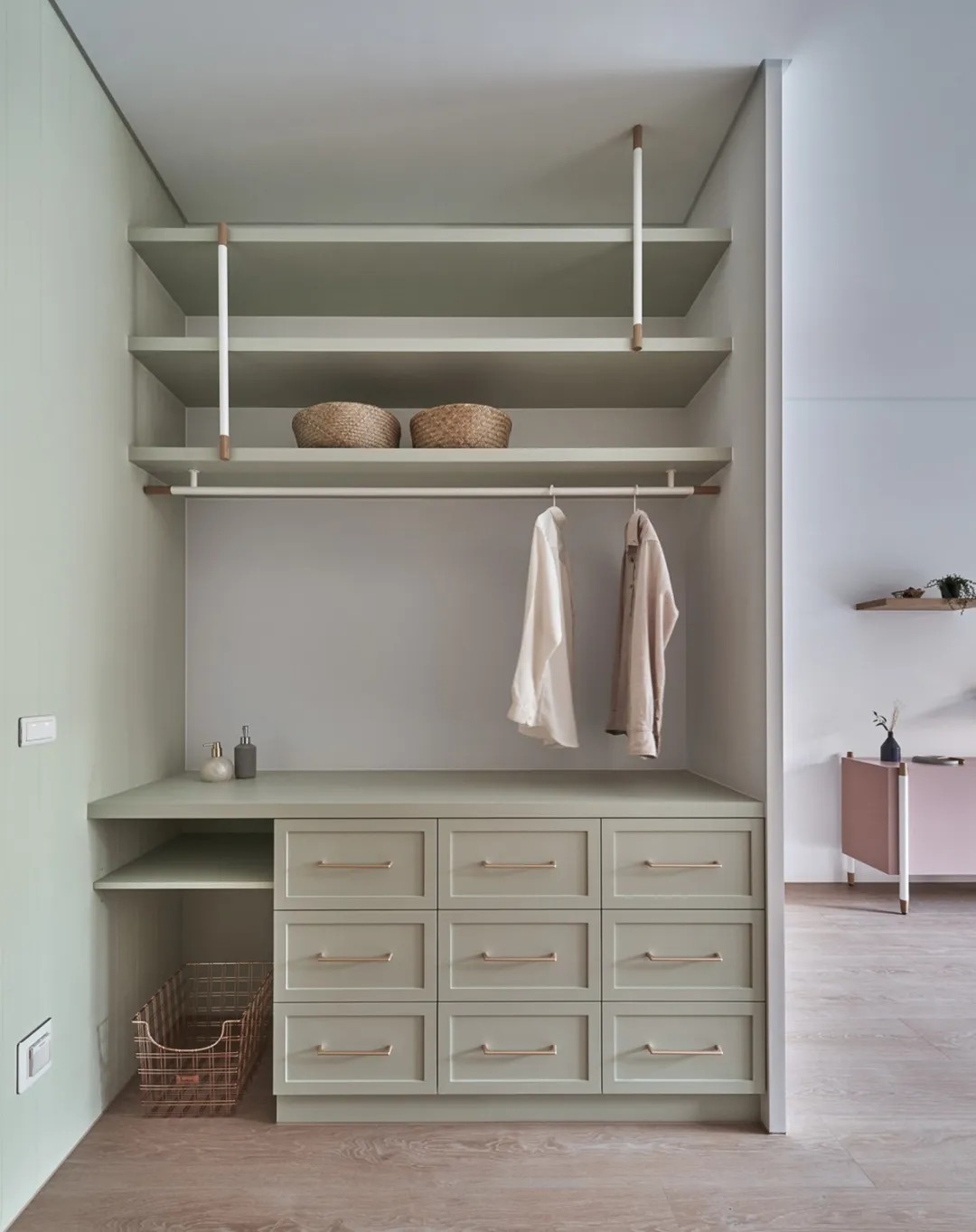 现代风格家装设计室内装修效果图-衣帽间 现代风格家装设计室内装修效果图-衣帽间